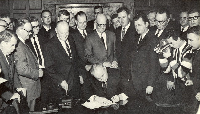 Univ-Bill-Signing-HP153-web