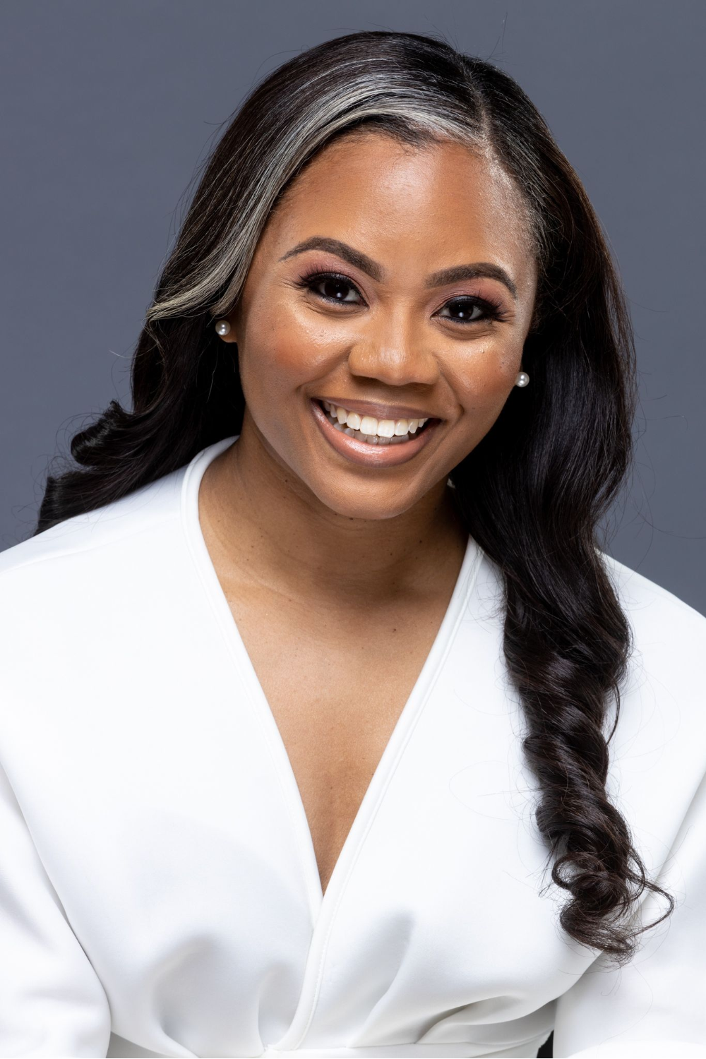 Bethany Hines Returns to Campus for Professional-in-Residence Series