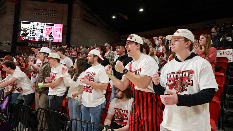 Photo-for-howl-on-the-hardwood.gif