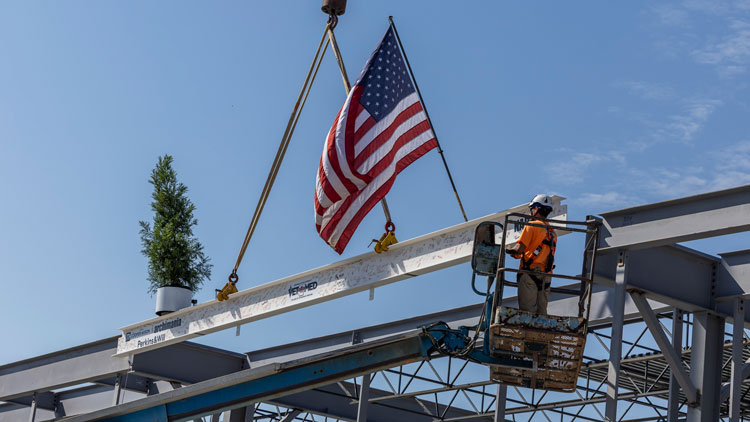 A-State Holds Topping-Off Ceremony for College of Veterinary Medicine