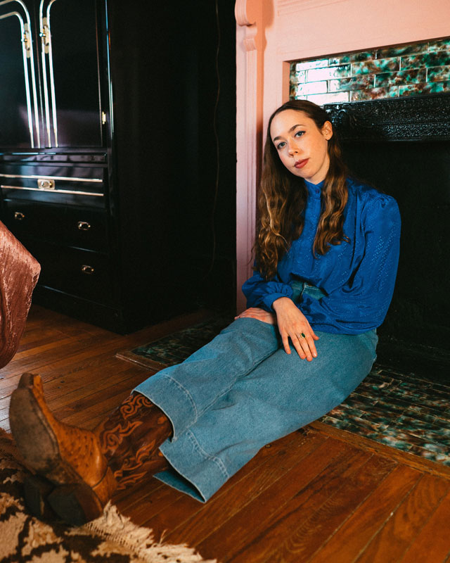 Sunken Lands Songwriting Circle Features Singer-Songwriter Sarah Jarosz